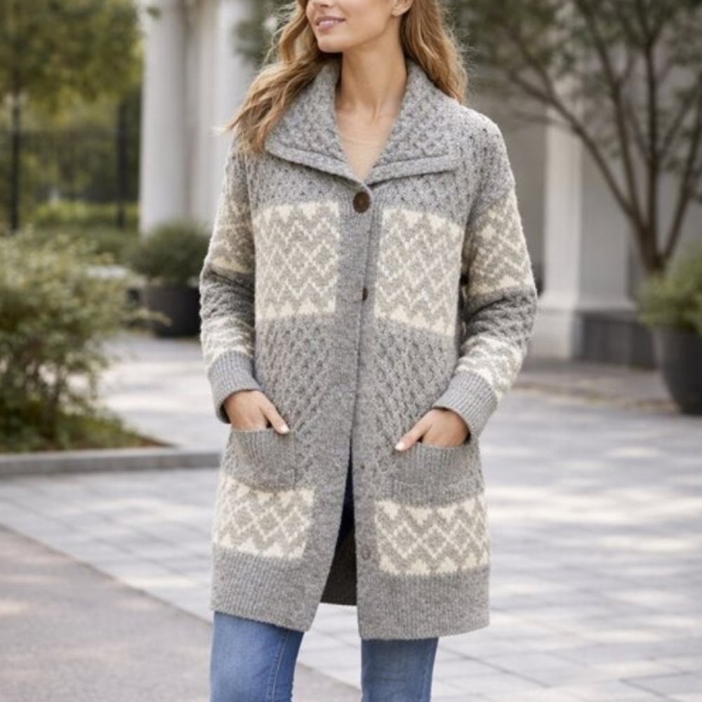Carraig Donn Irish Wool Cardigan L 36 Aran Knit Grey Cream Made in Ireland